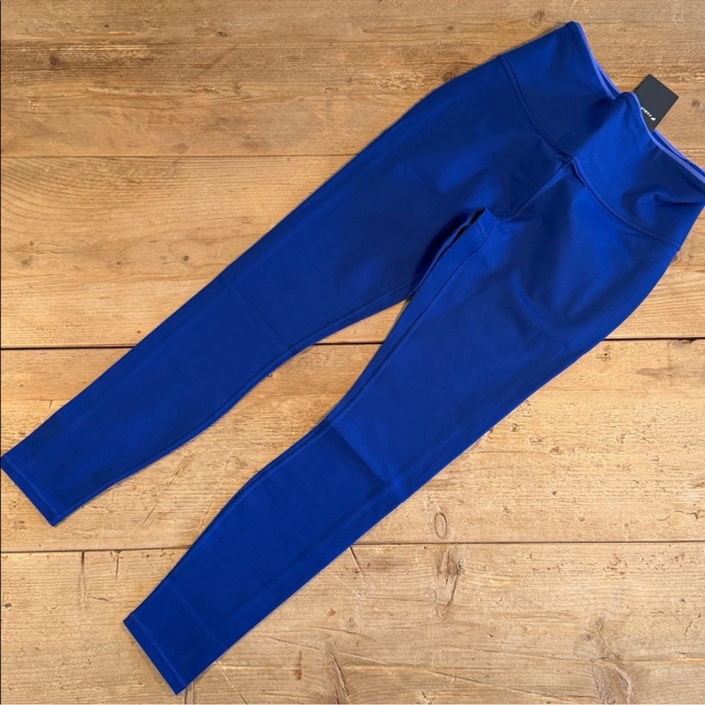 NWT- Fabletics Boost PowerHold HW Legging -ADMIRAL BLUE/ SAPPHIRE SKY(27”inseam) - Picture 8 of 9